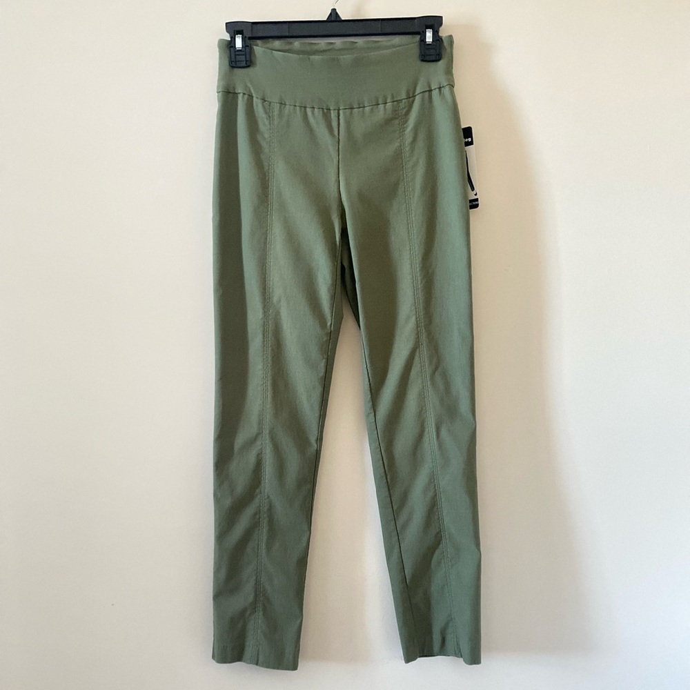New Directions Women’s Petite Green Slim Leg Leggings - 6P - New with Tags